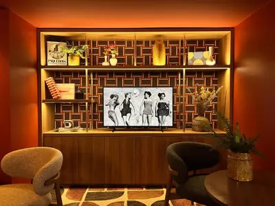 Télévision ou salle de divertissement dans l'établissement Hotel Hobou - ex Hotel Acanthe