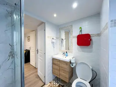 Salle de bains dans l'établissement Urban Flat 42 - LUXURY FLAT