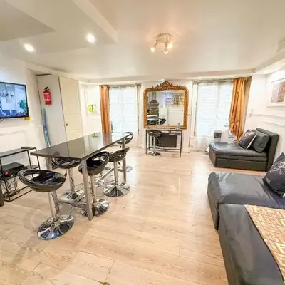 Urban Flat 42 - LUXURY FLAT