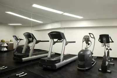 Salle ou équipements de sports de l'établissement NH Collection Paris Ponthieu Champs-Élysées