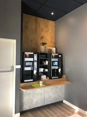 Cuisine ou kitchenette dans l'établissement ibis budget Paris Porte de Montreuil