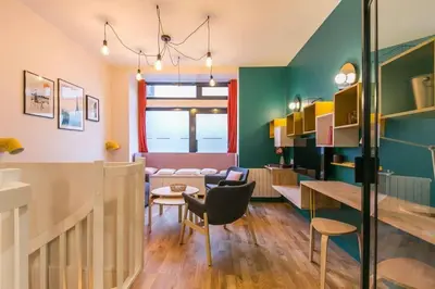 Coin salon dans l'établissement New and Cosy in heart of Paris, 12e, 4pers