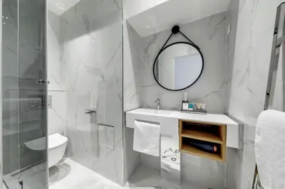 Salle de bains dans l'établissement Suite CD : Superb Parisian apartment