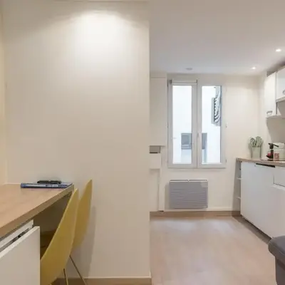 Lavie Maison Parisian Aircon Gem
