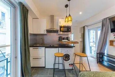 Cuisine ou kitchenette dans l'établissement Cosy Studio - 2P- Beauregard - 3
